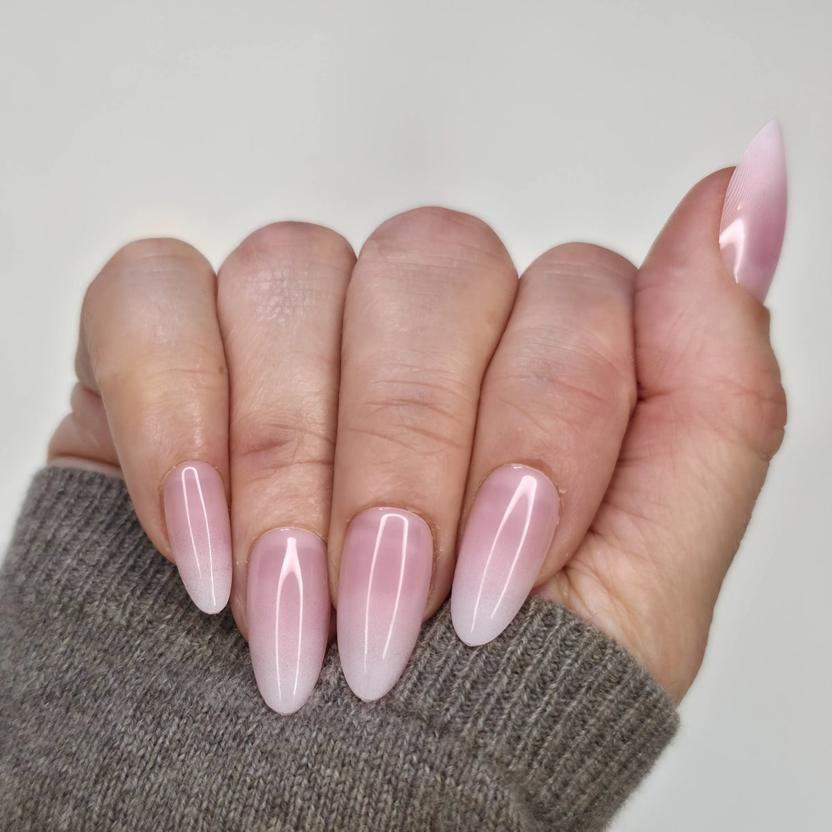 Sticker Nails - Des mains soignées qui boostent ta confiance, en quelques minutes